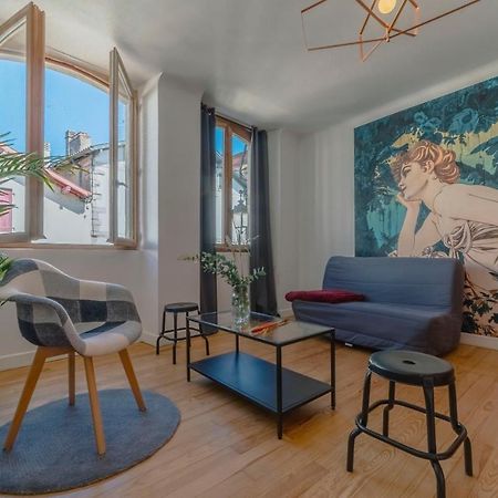 Le Bel Endroit - Joli T2 Pour 4 Pers Apartment Bidache Екстериор снимка